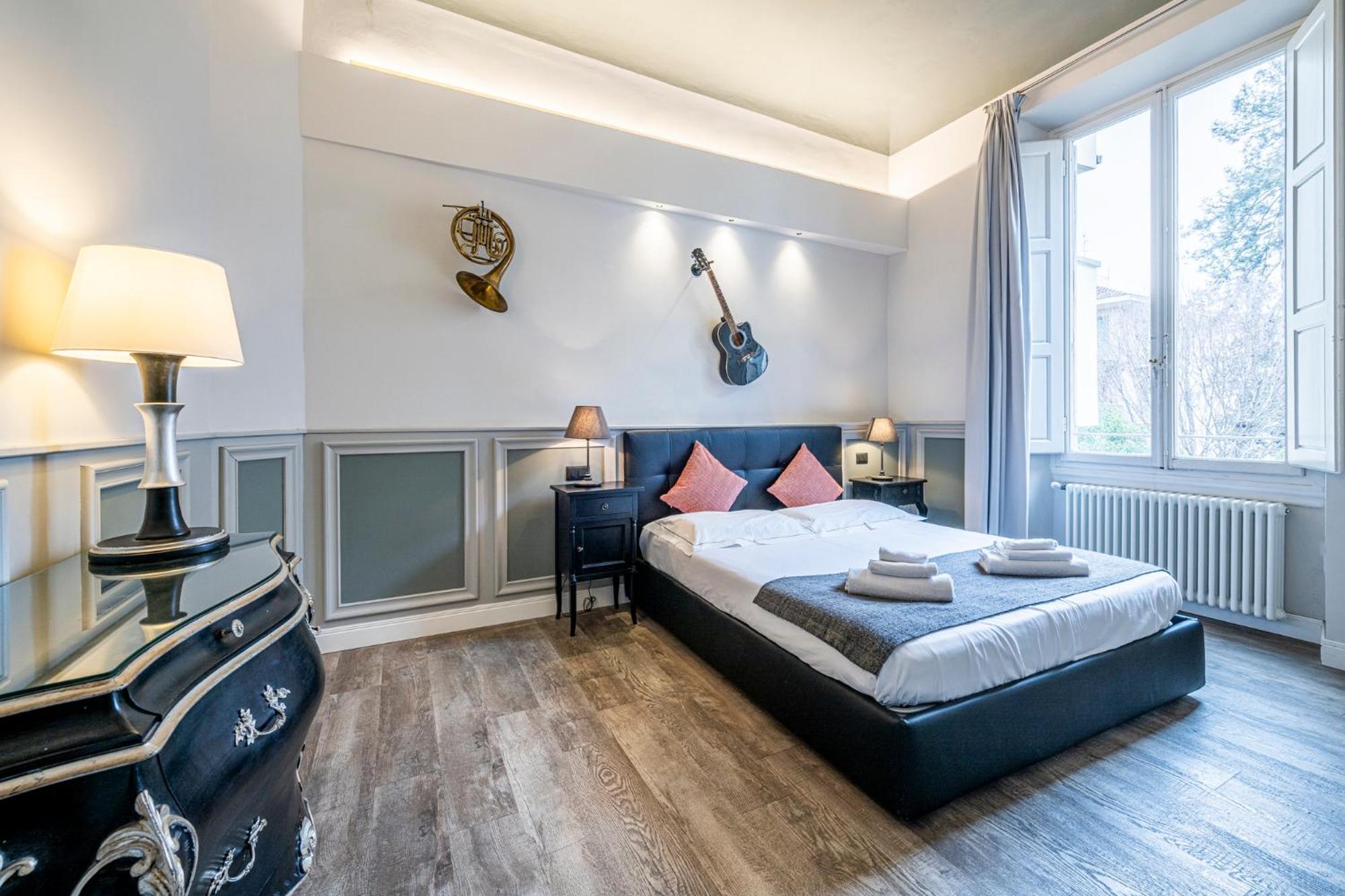 Cherubini Palace Thematic Apartment Флоренция Экстерьер фото
