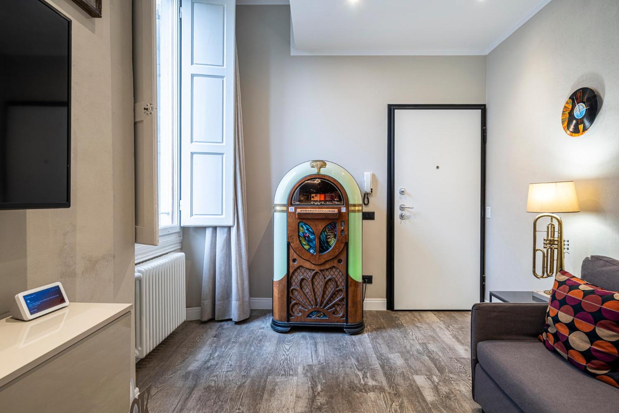 Cherubini Palace Thematic Apartment Флоренция Экстерьер фото