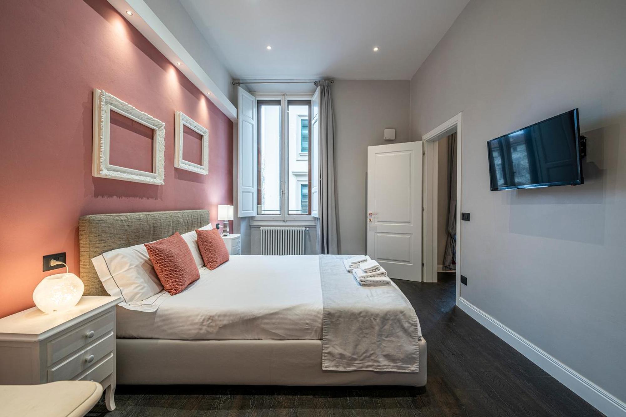 Cherubini Palace Thematic Apartment Флоренция Экстерьер фото