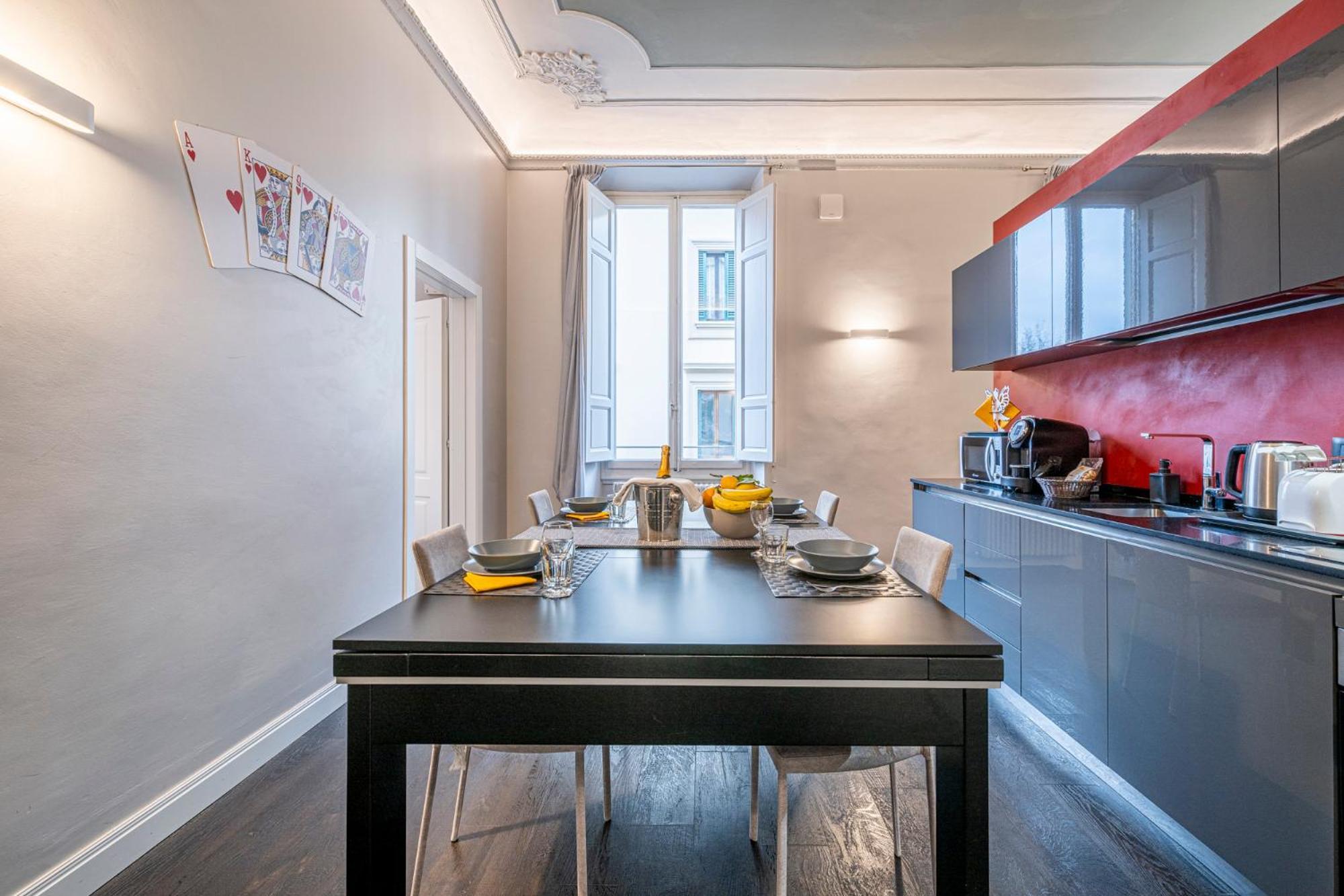 Cherubini Palace Thematic Apartment Флоренция Экстерьер фото