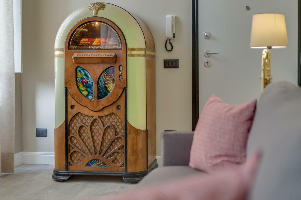Cherubini Palace Thematic Apartment Флоренция Экстерьер фото